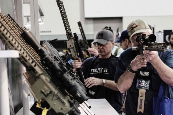 Biden cracks down on unlicensed gun dealers